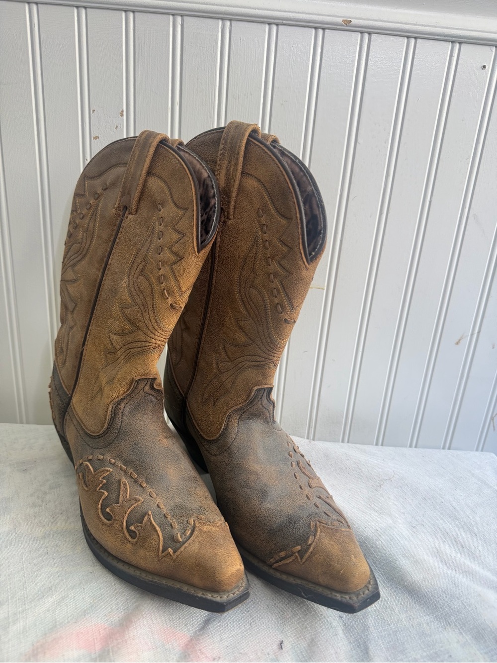 Laredo Snip Toe Western Brown Cowboy Boots Women’s size 9